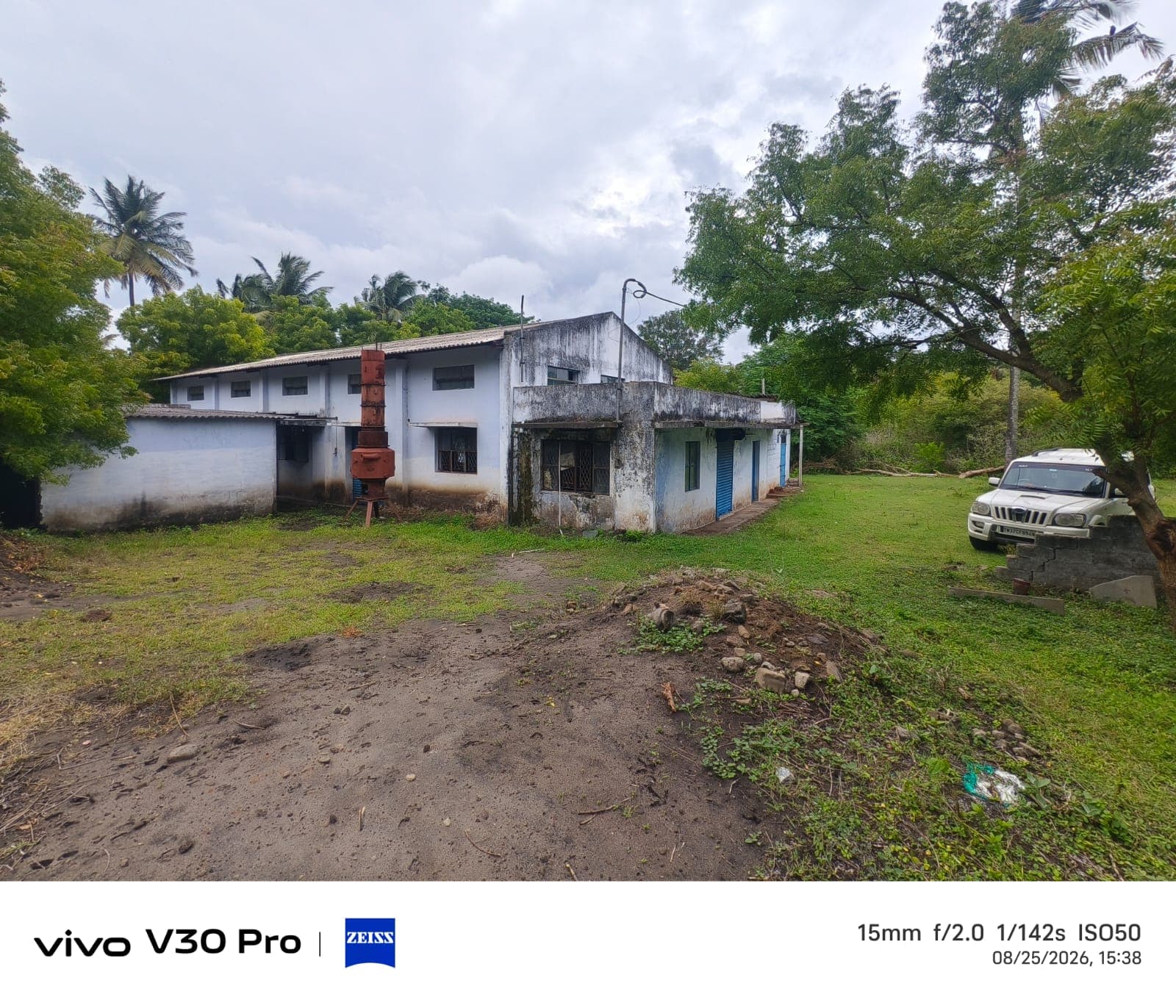 118 Cent Industrial Land with 5000 sq.ft Building Near Kovilpalayam